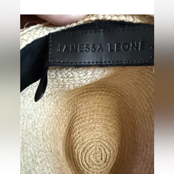 Janessa Leone TINSLEY Wide Brim Raffia Straw Hat MEDIUM $287 - Picture 10 of 11
